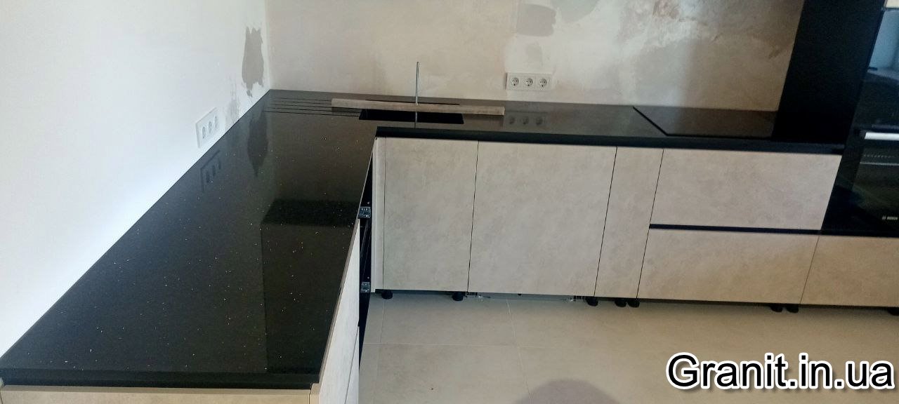 Столешница из кварца Руан Avant Quartz 1240