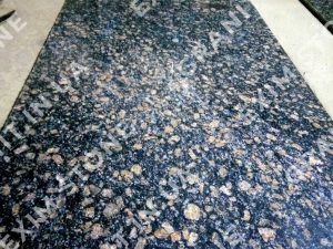 Гранит корнино черный