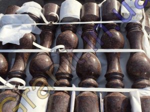 Балясины токовский гранит