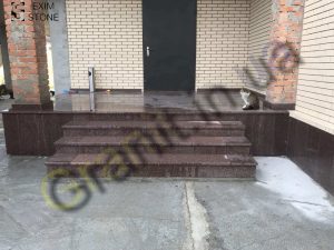 Ступени из токовского гранита