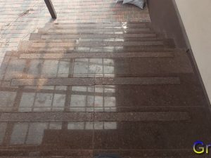 Ступени из токовского гранита