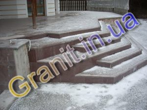 Ступени из Токовского гранита