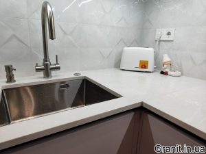 Столешница из кварца Granit.in.ua