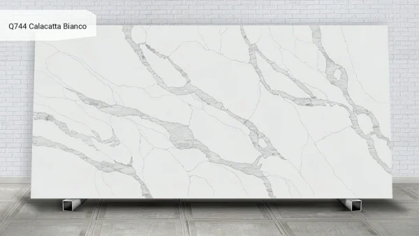 Столешница из кварца Q744 Calacatta Bianco Granit.in.ua