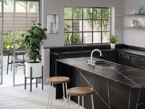 Кварц Silestone Eternal Noir Granit.in.ua